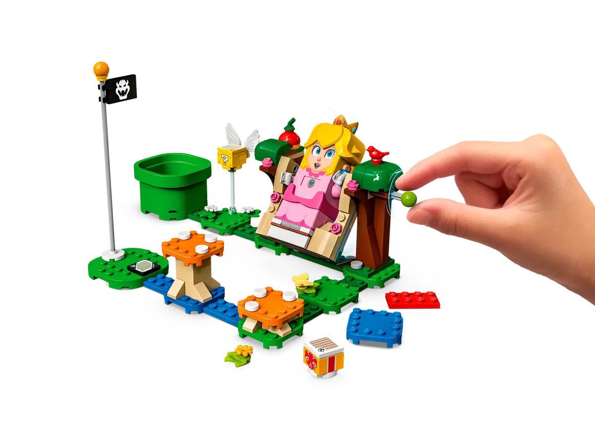 LEGO Adventures with Peach Starter Course